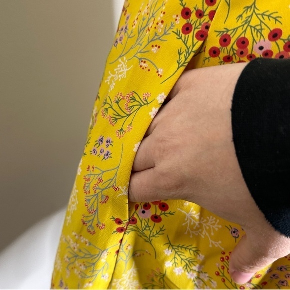 Lulu's yellow floral mini dress medium - Picture 7 of 8